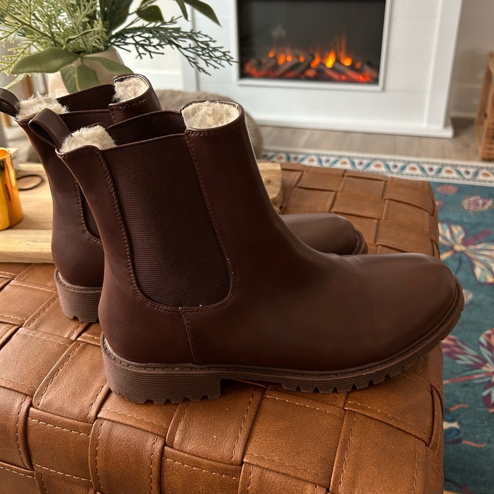 LOFT Chocolate Brown Ankle Booties
